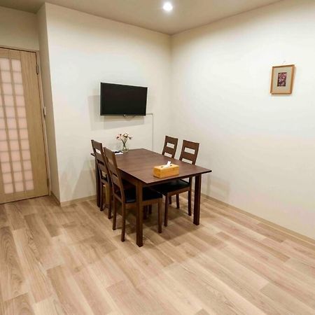 吉福屋/机场直达/3分步行地铁jr/14分usj/心斋桥/難波 Vila Osaca Exterior foto