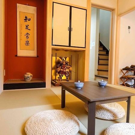 吉福屋/机场直达/3分步行地铁jr/14分usj/心斋桥/難波 Vila Osaca Exterior foto