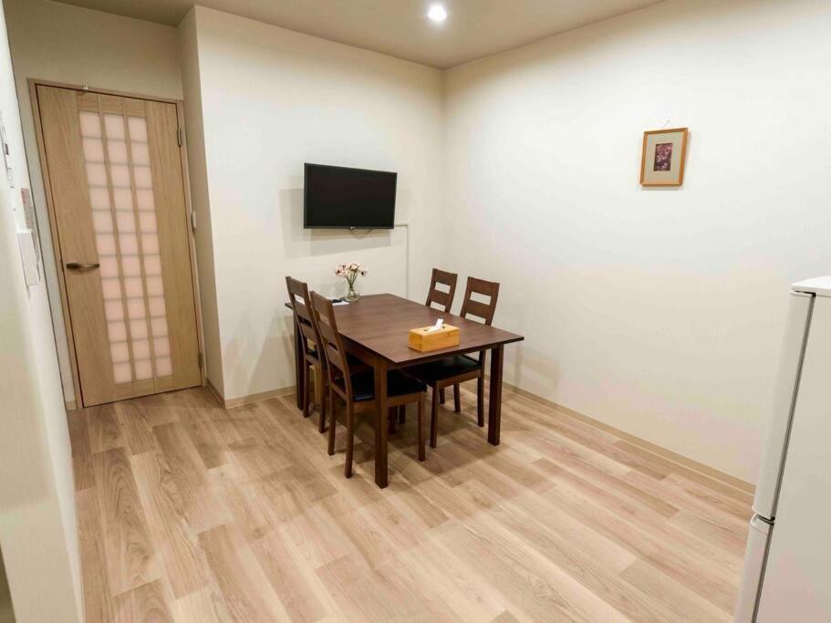 吉福屋/机场直达/3分步行地铁jr/14分usj/心斋桥/難波 Vila Osaca Exterior foto
