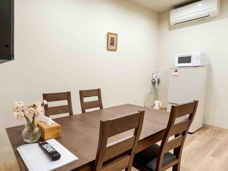 吉福屋/机场直达/3分步行地铁jr/14分usj/心斋桥/難波 Vila Osaca Exterior foto